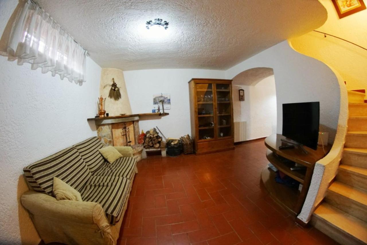 ヴィアレッジョ Casa Ceragioliヴィラ エクステリア 写真