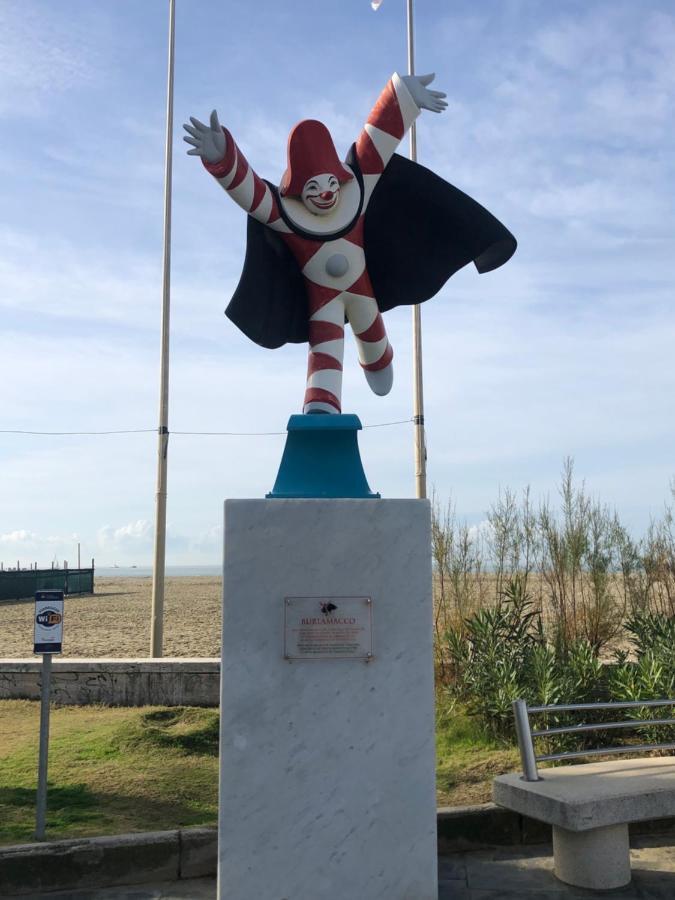 ヴィアレッジョ Casa Ceragioliヴィラ エクステリア 写真